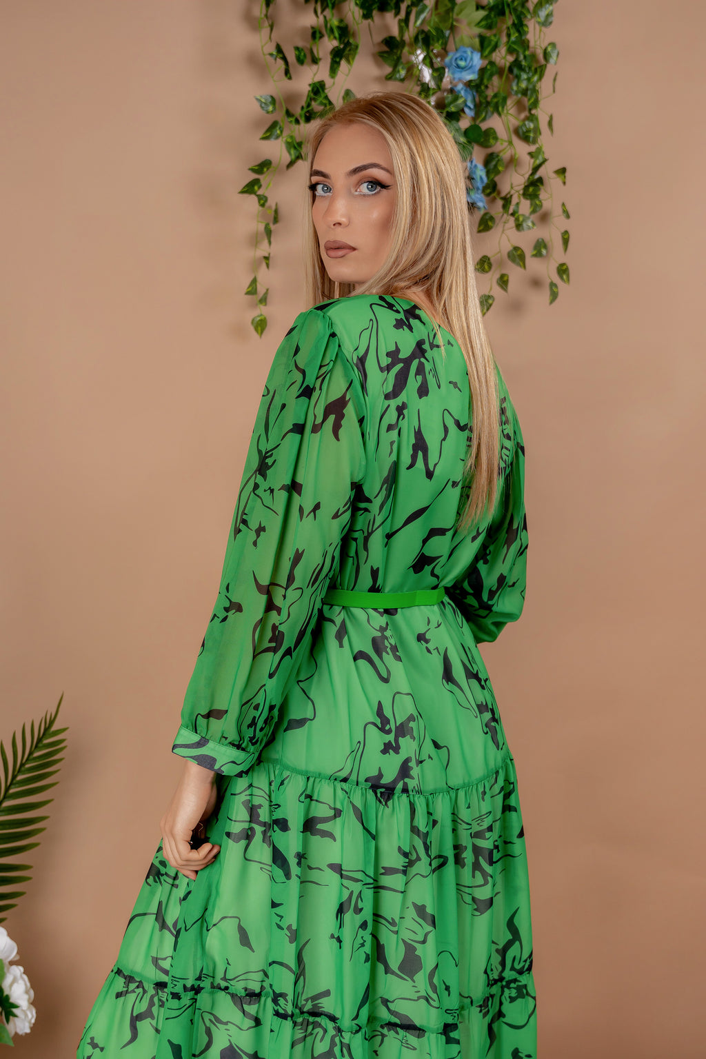 Luna – prozračna elegancija u zelenom tonu