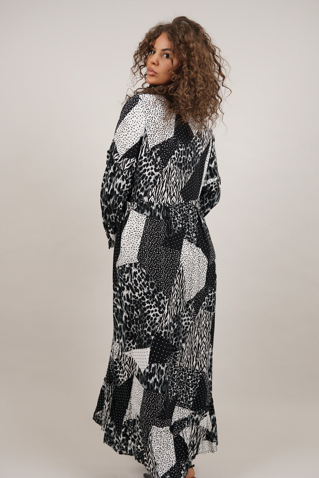 Leora - viskozna maxi haljina koja privlači poglede