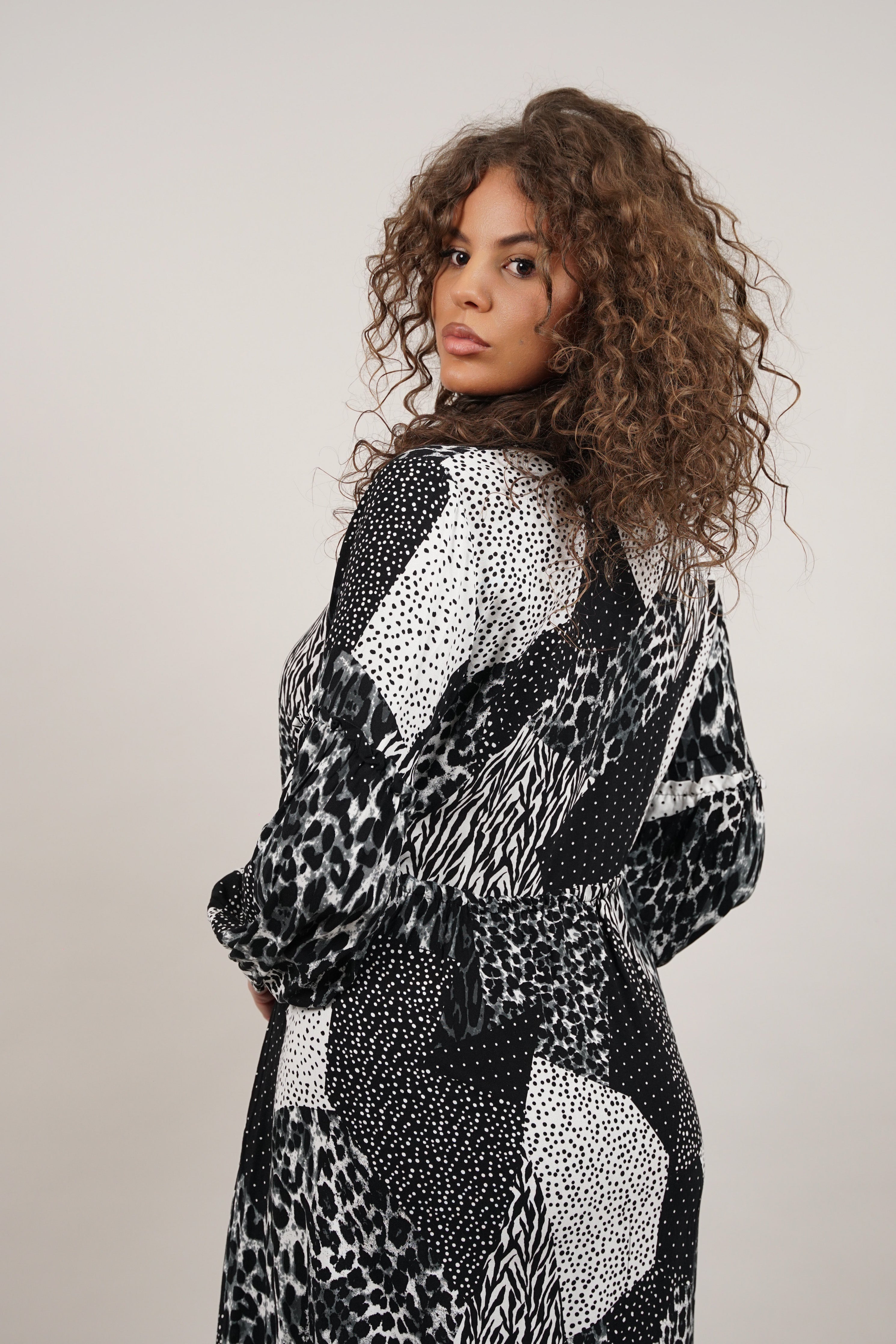 Leora - viskozna maxi haljina koja privlači poglede