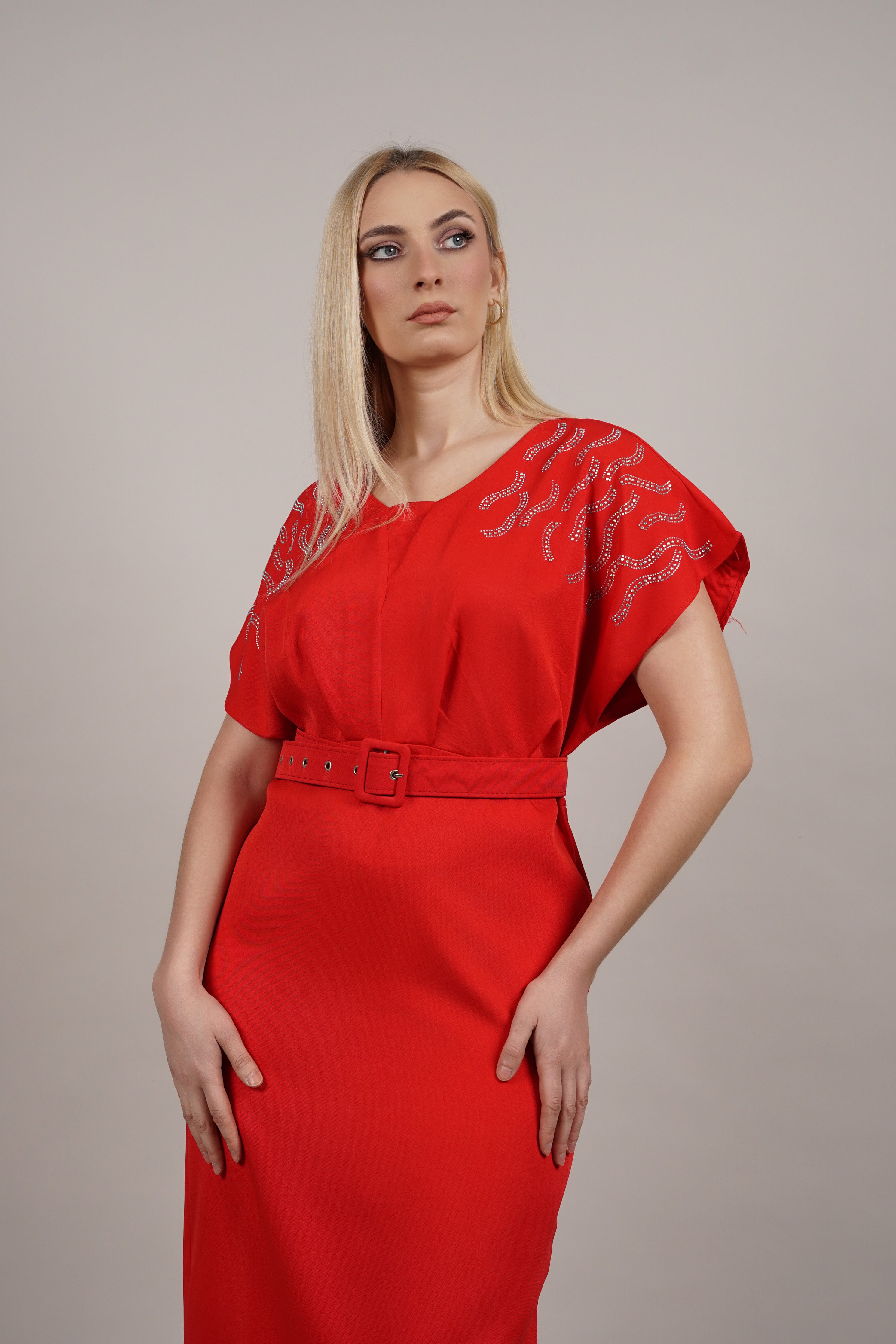 Valencia - haljina sa diskretnim detaljima