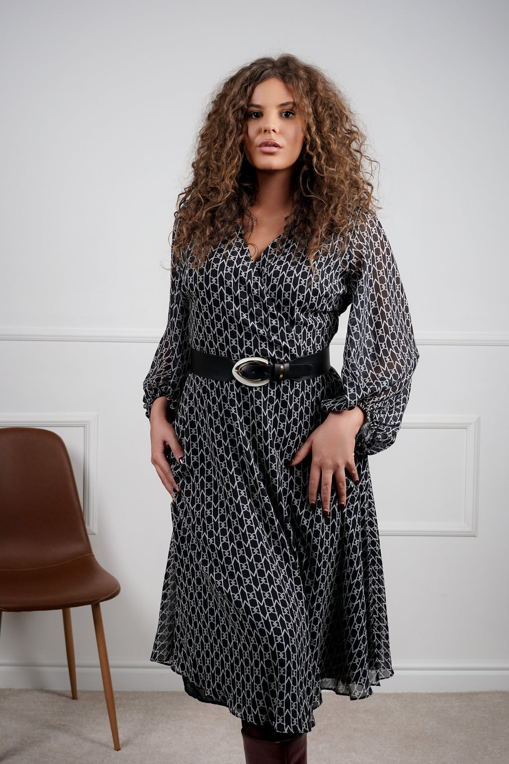 Elena haljina – moderna klasika za svaki dan