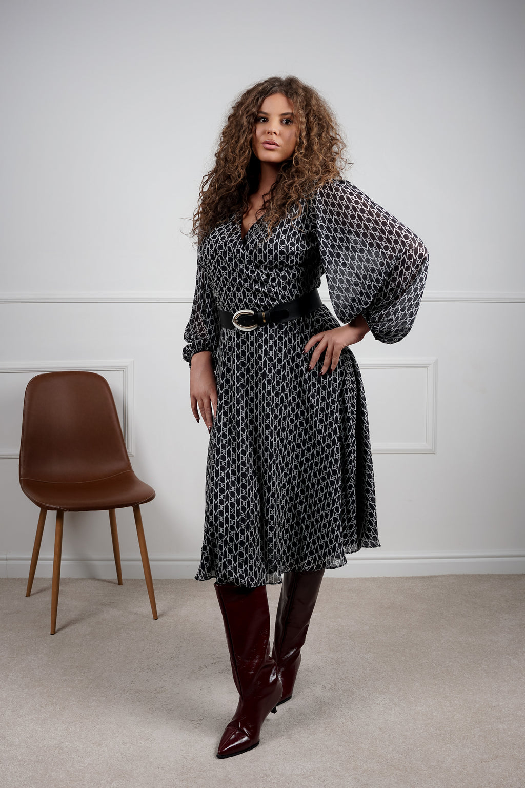 Elena haljina – moderna klasika za svaki dan