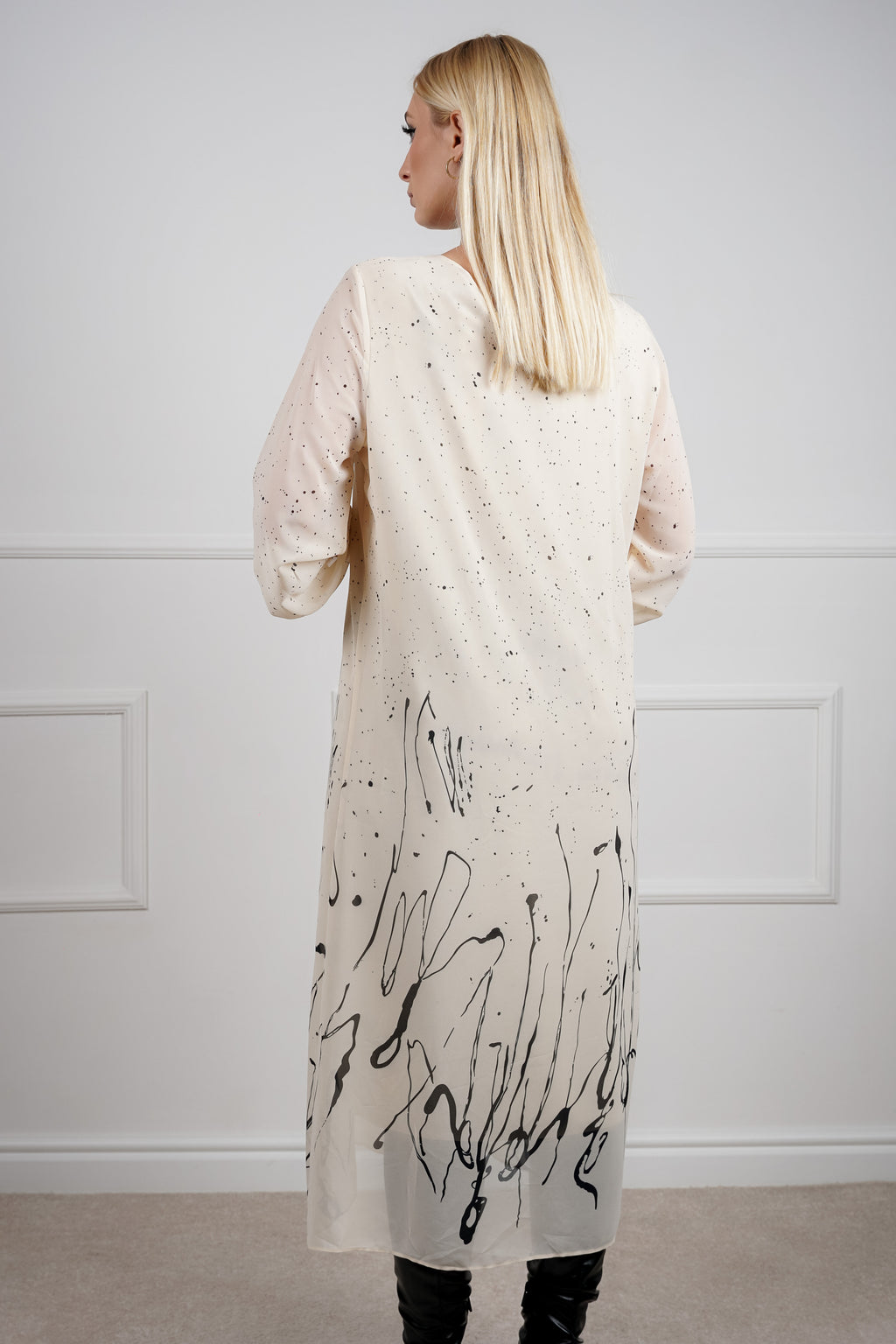 Noelle komplet – profinjena elegancija u prljavo bijeloj
