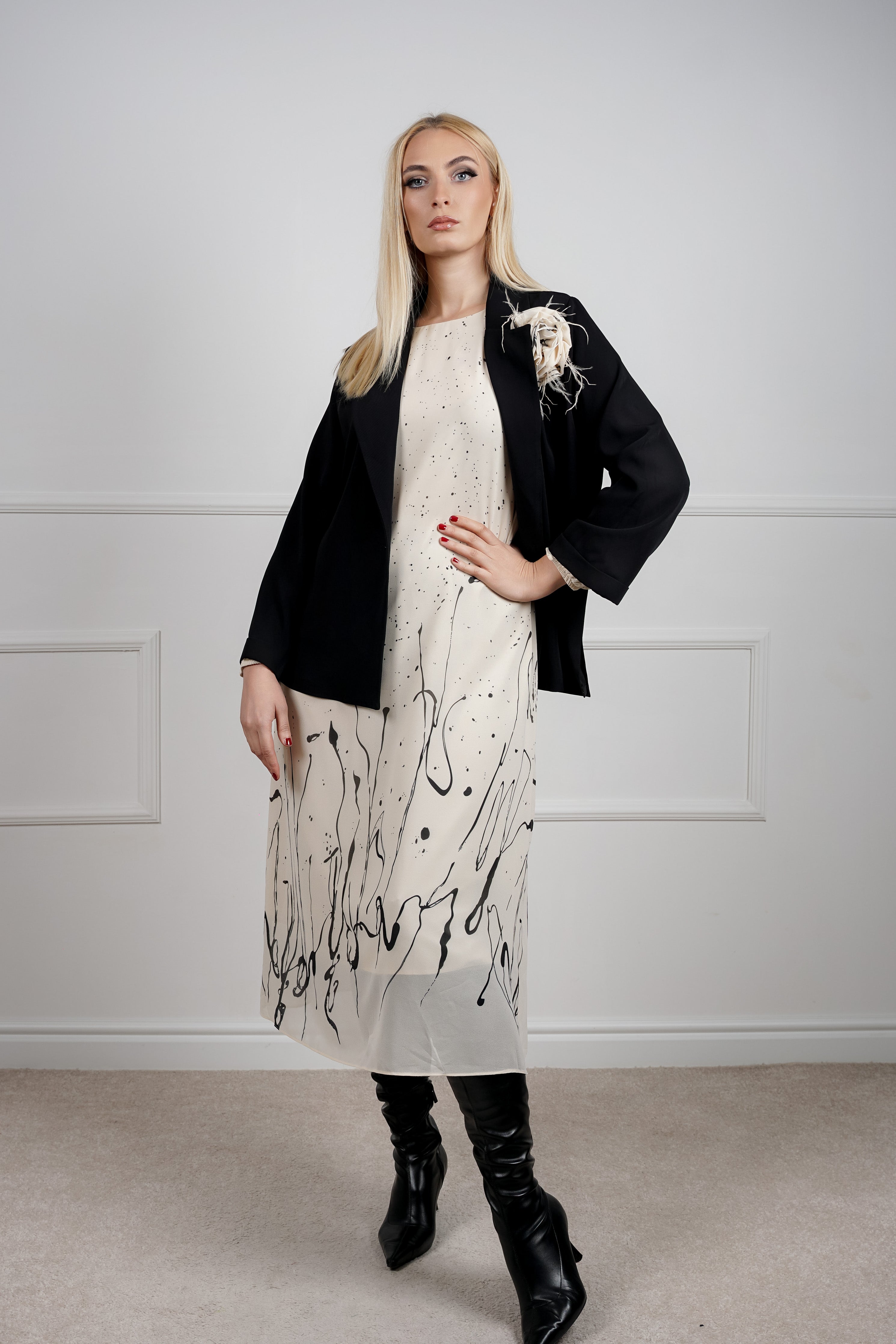 Noelle komplet – profinjena elegancija u prljavo bijeloj