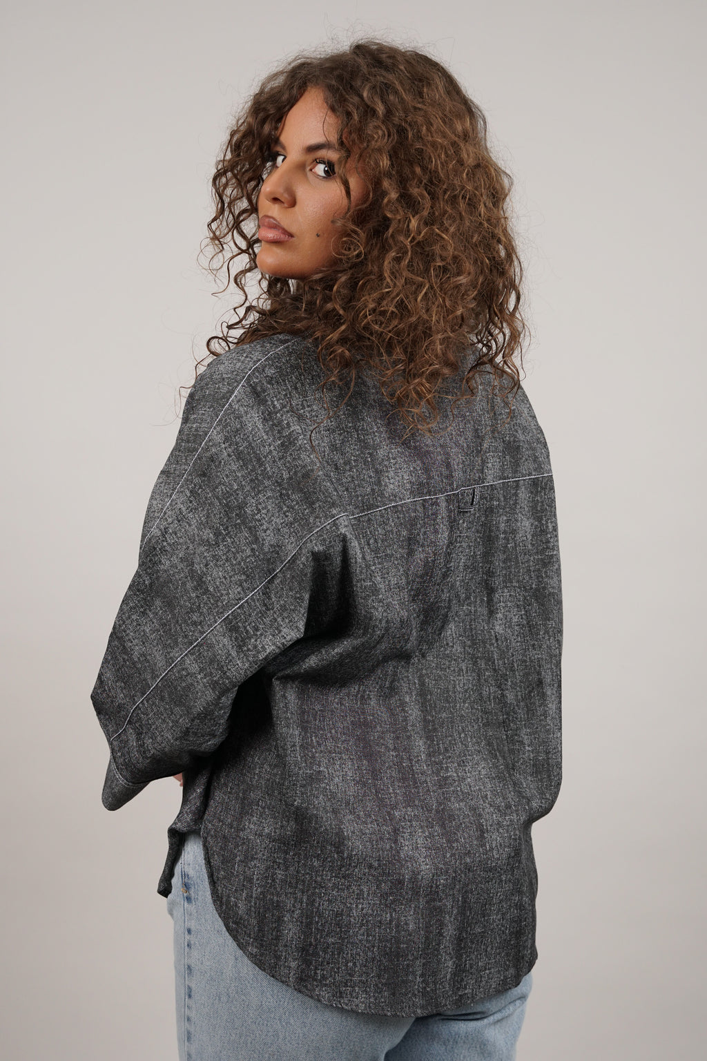 Gita - pamučna košulja u sivoj nijansi