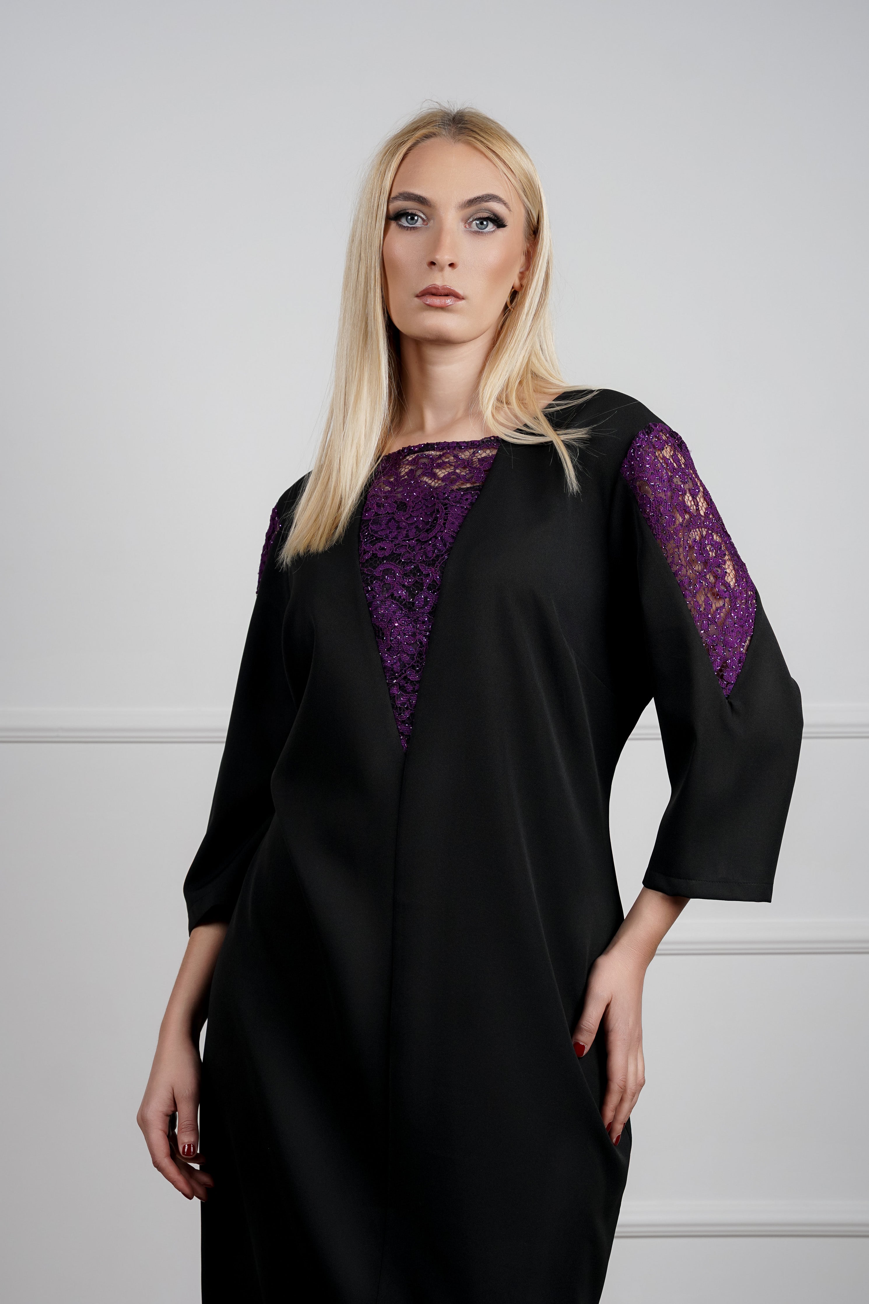 Lumia haljina - crni klasik s ljubičastim akcentom