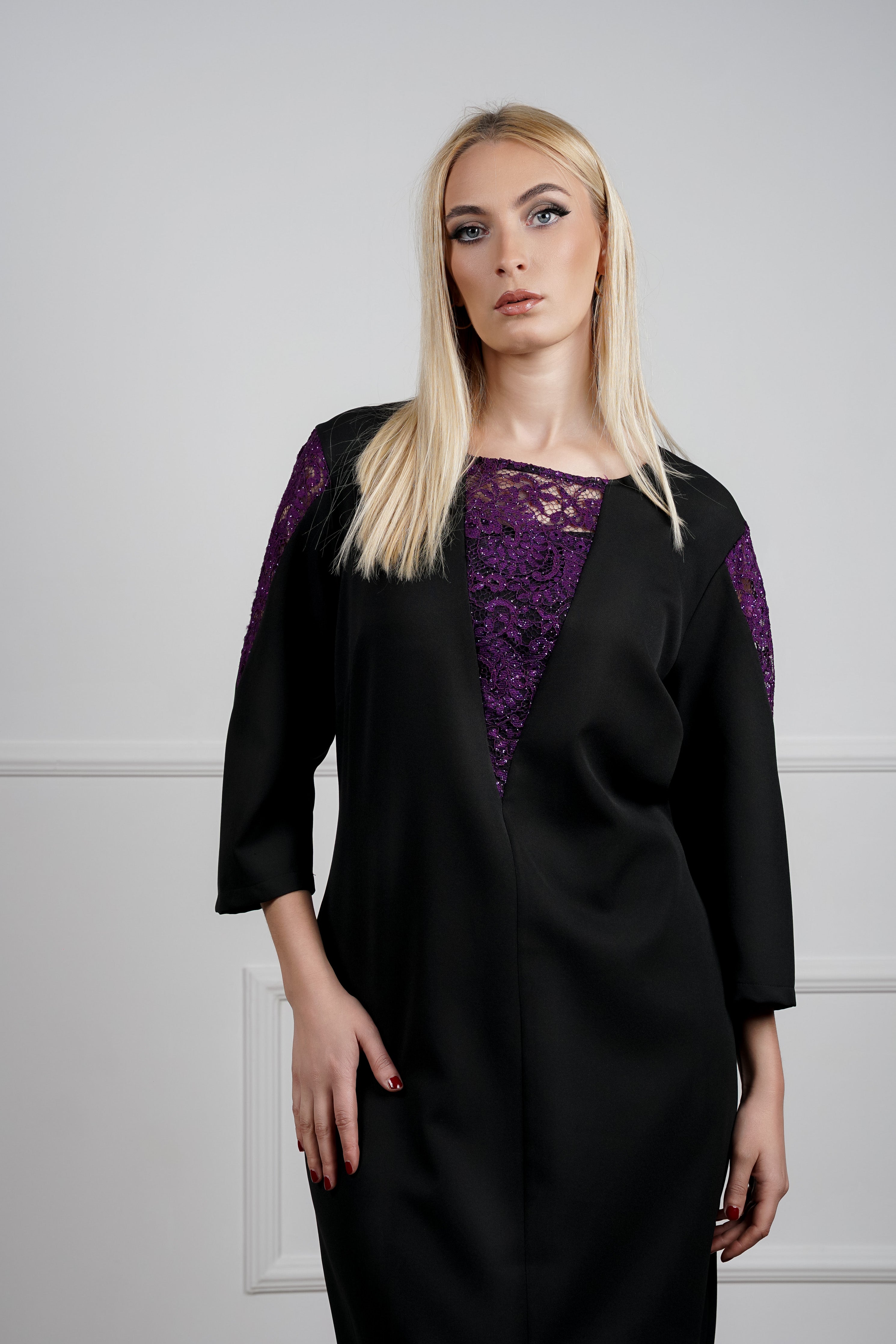 Lumia haljina - crni klasik s ljubičastim akcentom