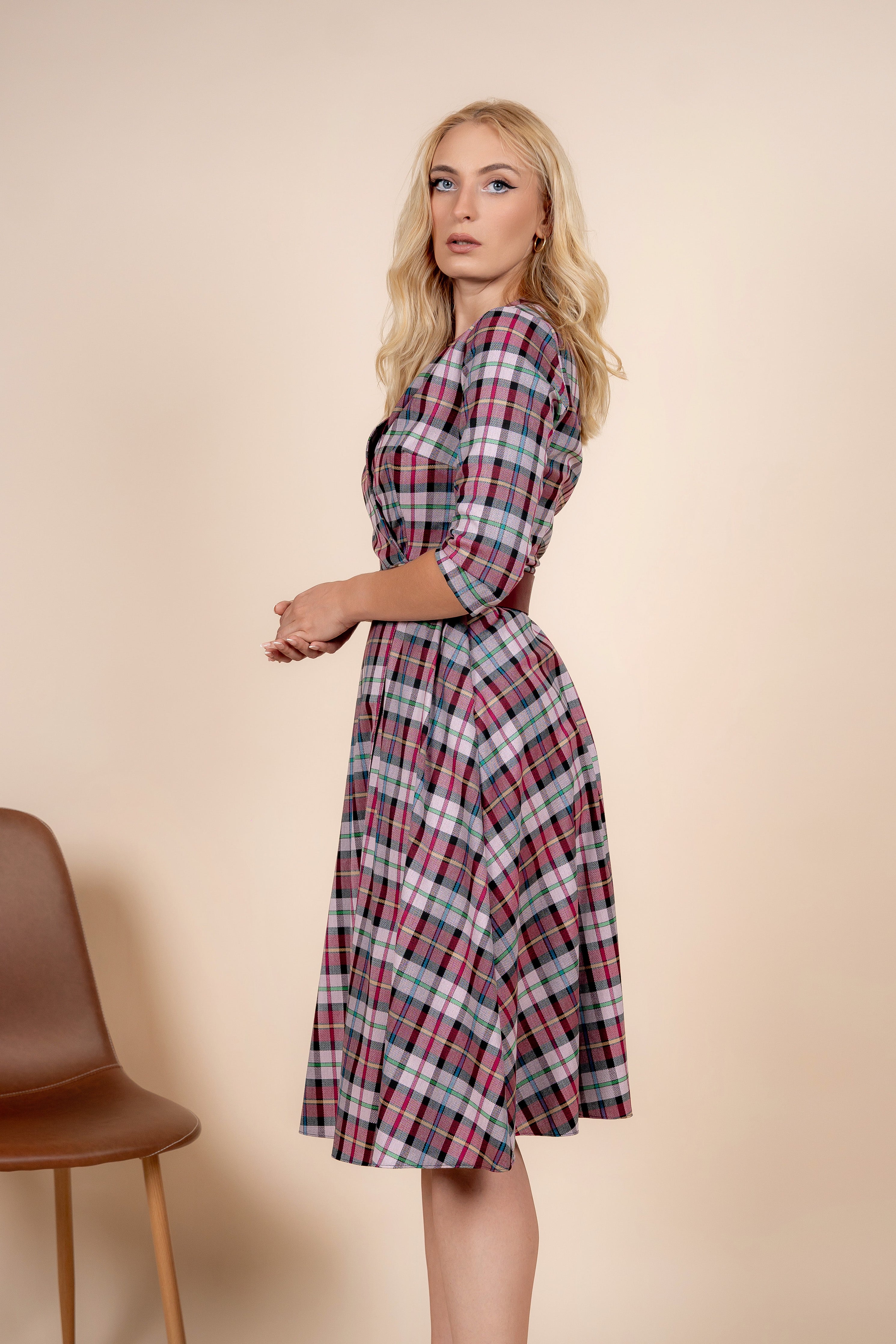 Daria – haljina A kroja s karo uzorkom