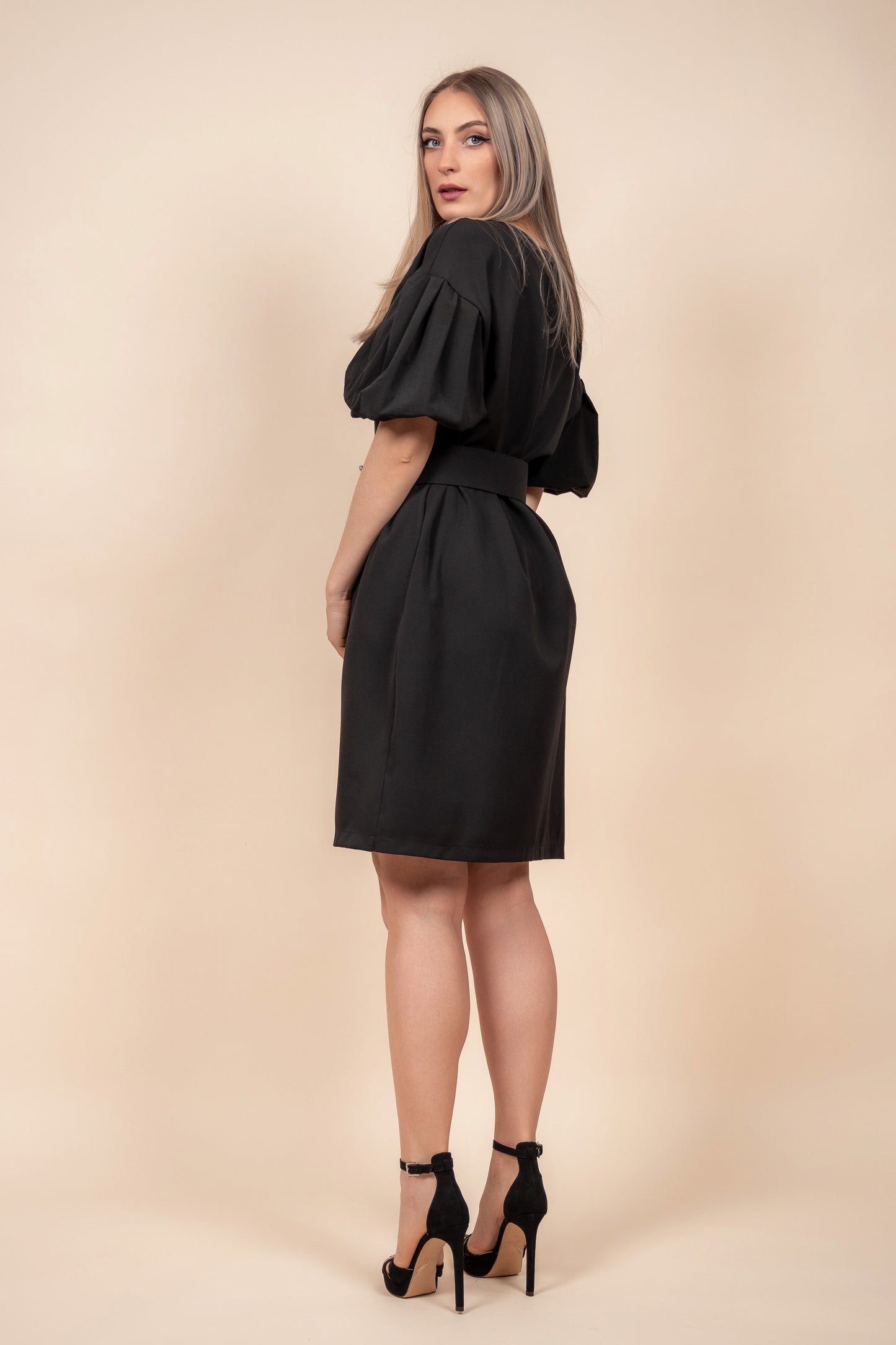 Adela - crna haljina sa puf rukavima