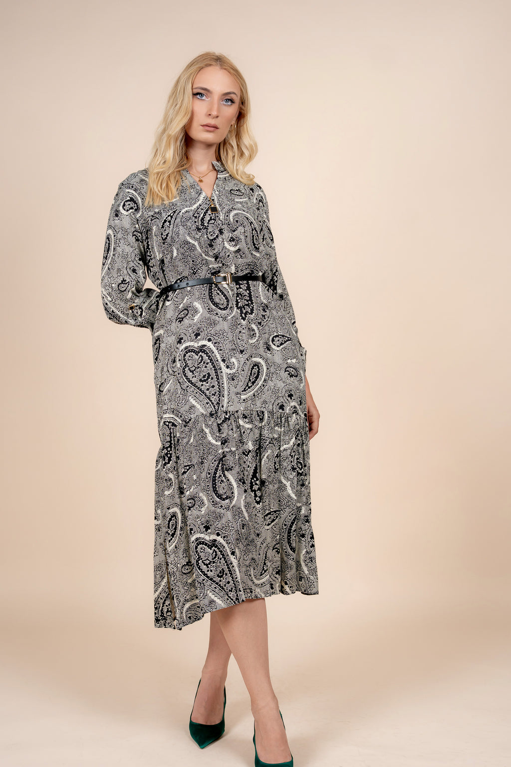 Maya – moderna pamučna haljina s unikatnim dezenom