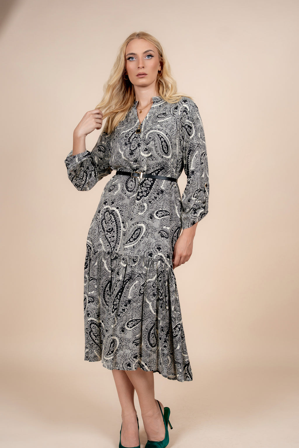 Maya – moderna pamučna haljina s unikatnim dezenom