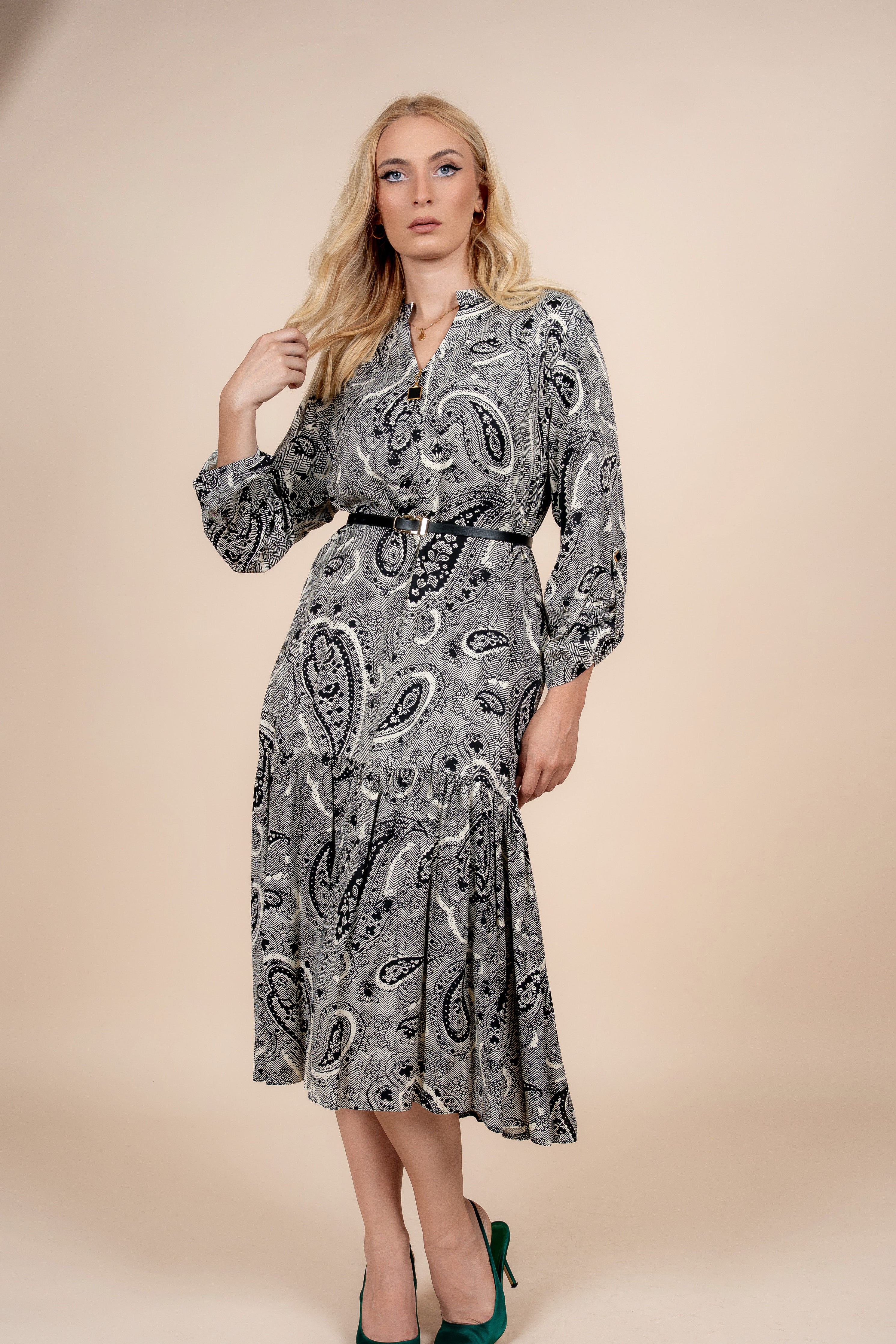 Maya – moderna pamučna haljina s unikatnim dezenom