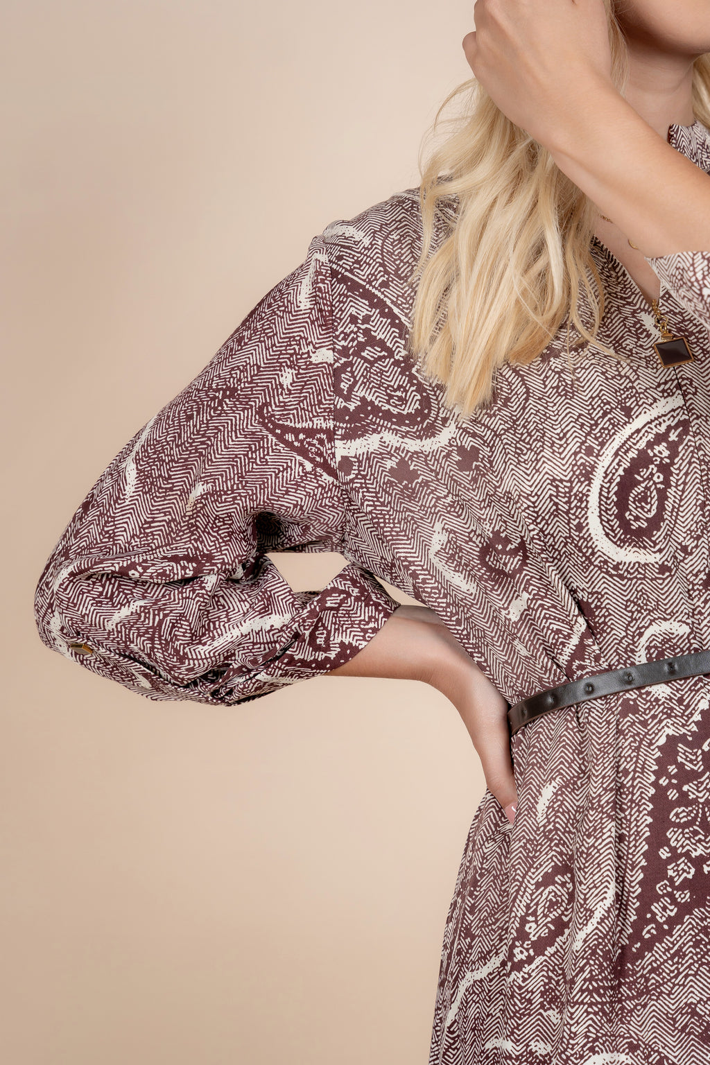 Maya - moderna pamučna haljina s unikatnim dezenom