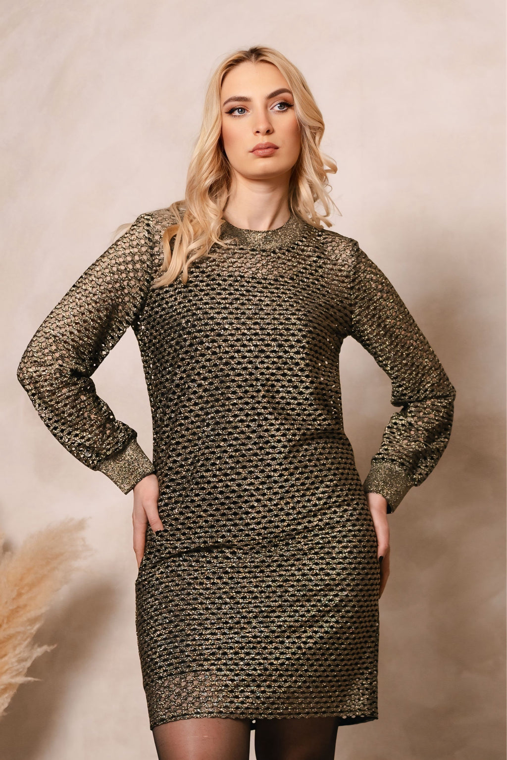 Natalie - zlatno-crna haljina ravnog kroja